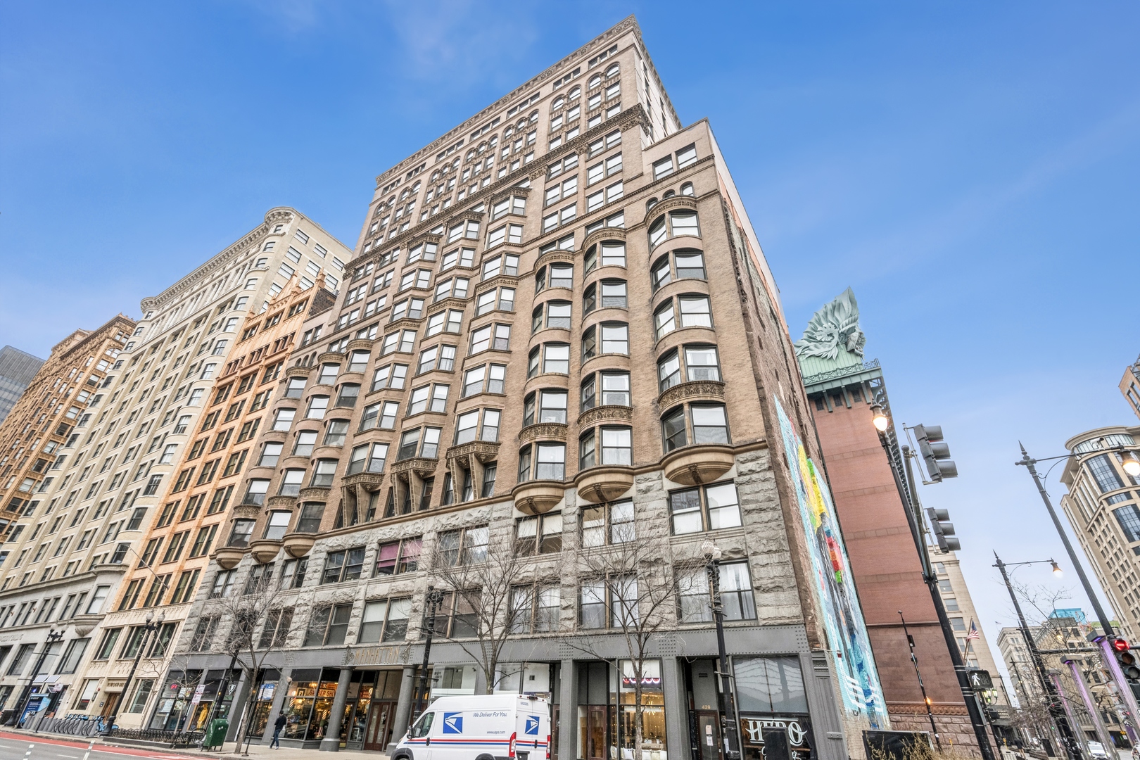 431 S Dearborn Street Unit: 1204
