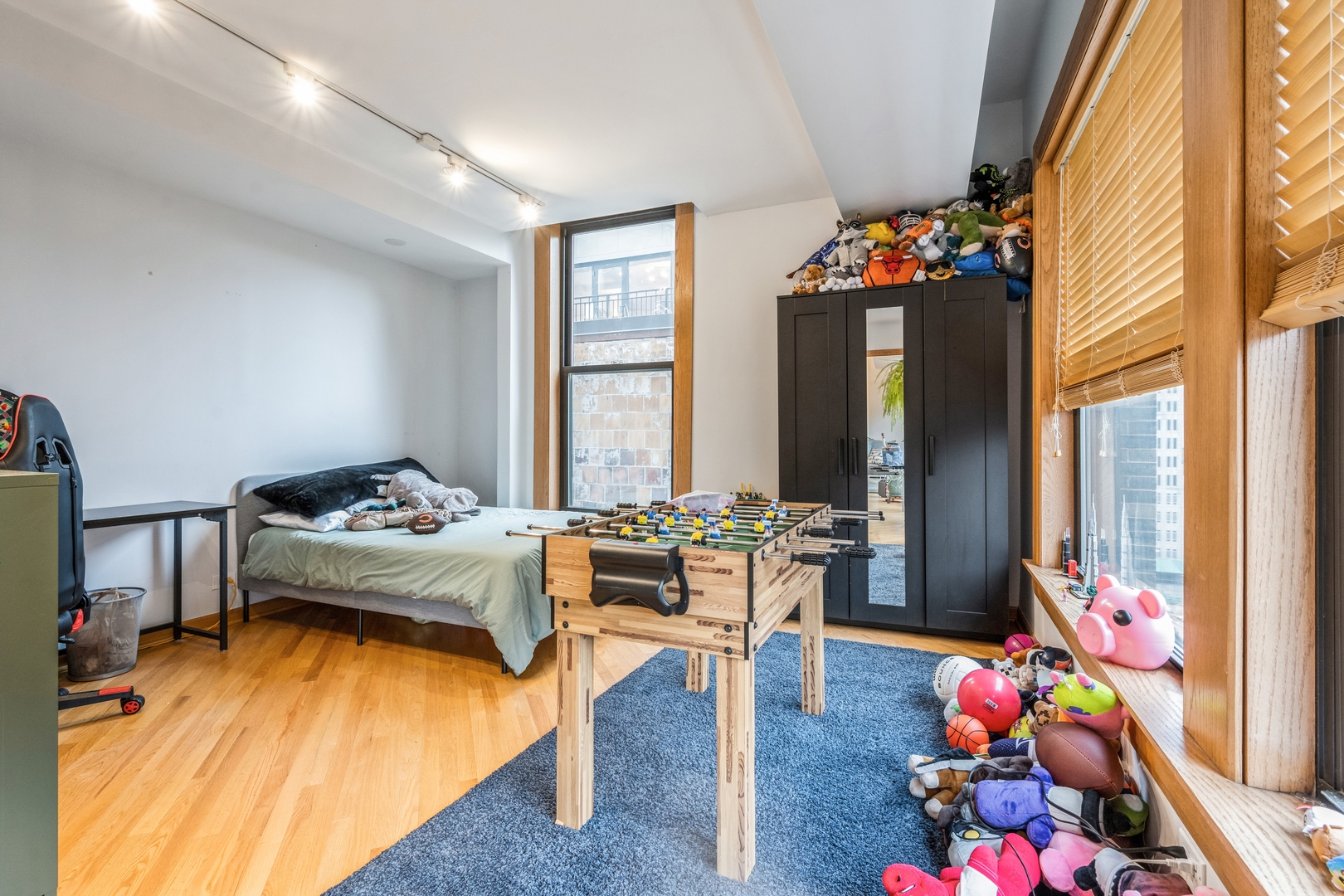 431 S Dearborn Street Unit: 1204