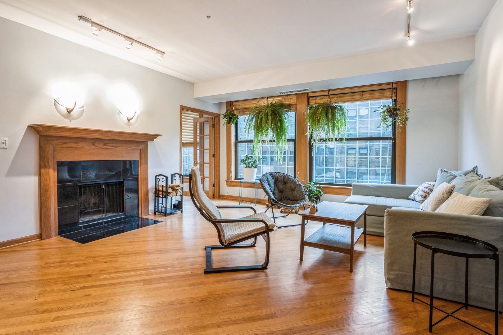431 S Dearborn Street Unit: 1204