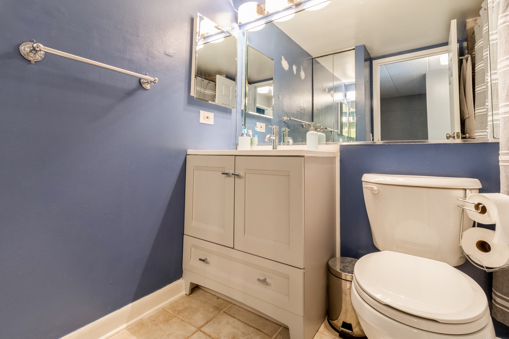 711 W Gordon Terrace Unit: 117