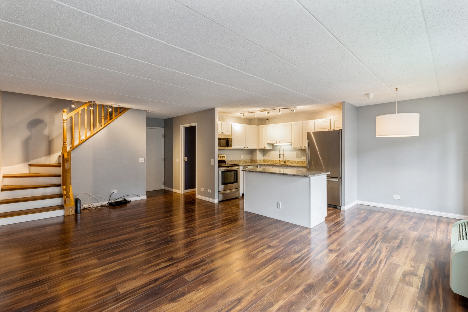 711 W Gordon Terrace Unit: 117