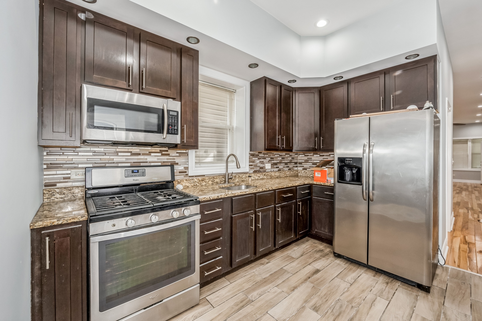 909 N Richmond Street Unit: 1