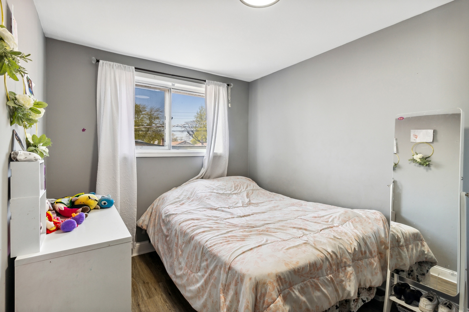 4624 S Lawler Avenue