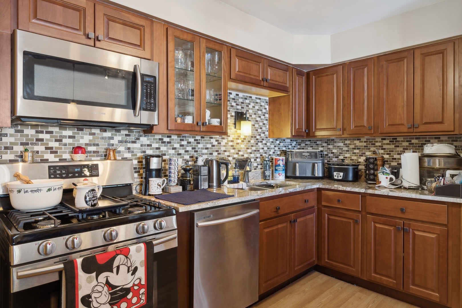 6325 N Sheridan Road Unit: 904