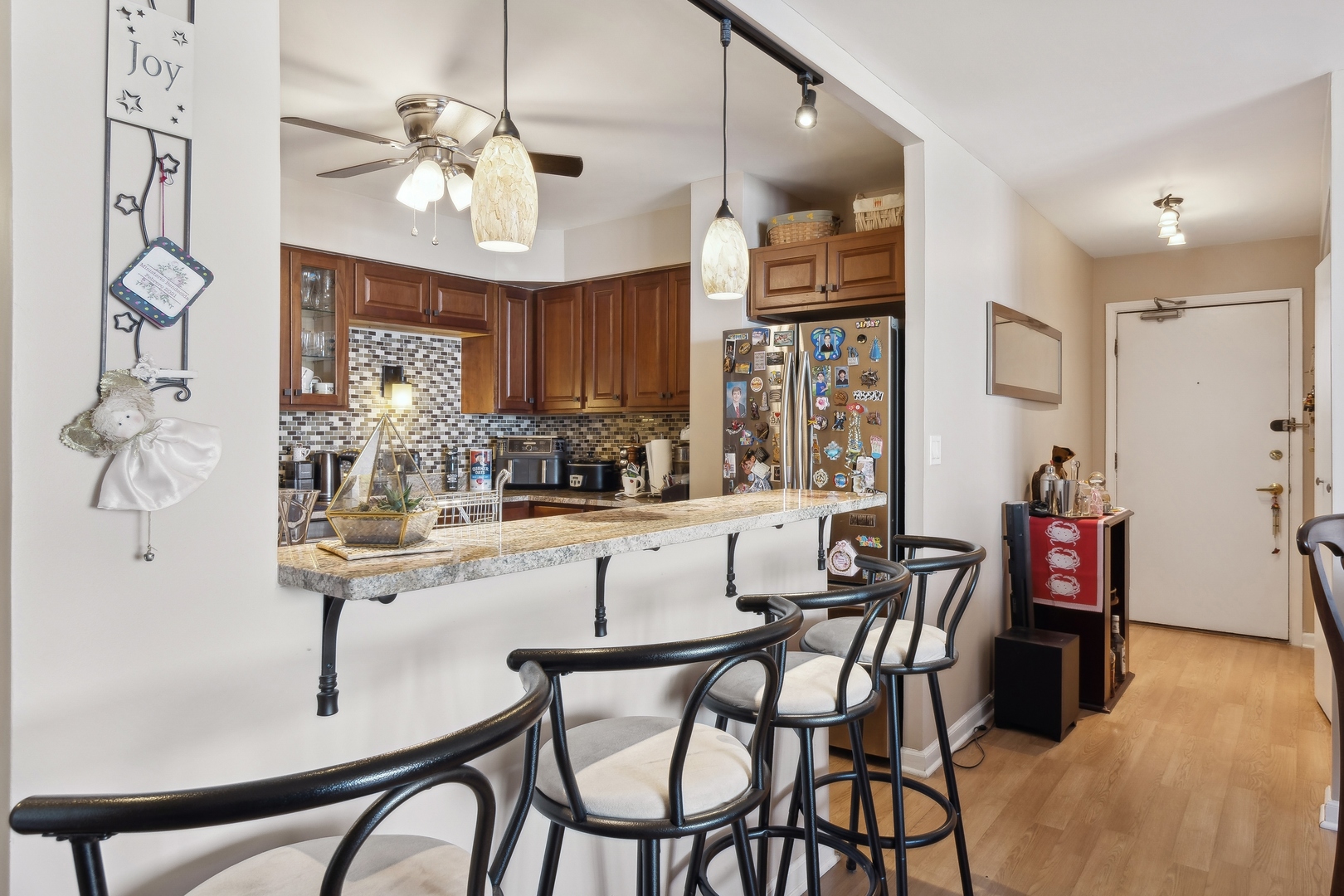 6325 N Sheridan Road Unit: 904
