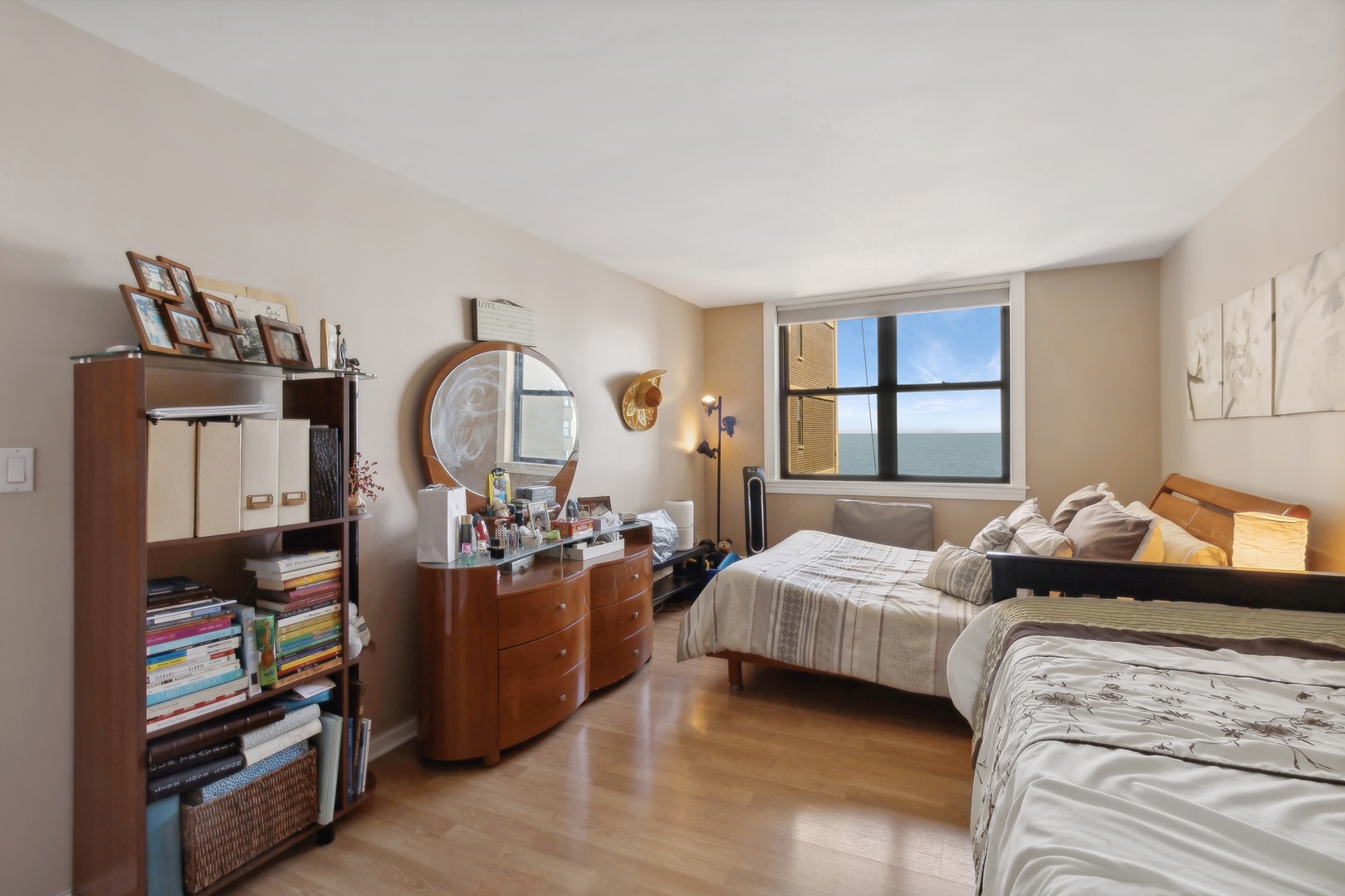 6325 N Sheridan Road Unit: 904