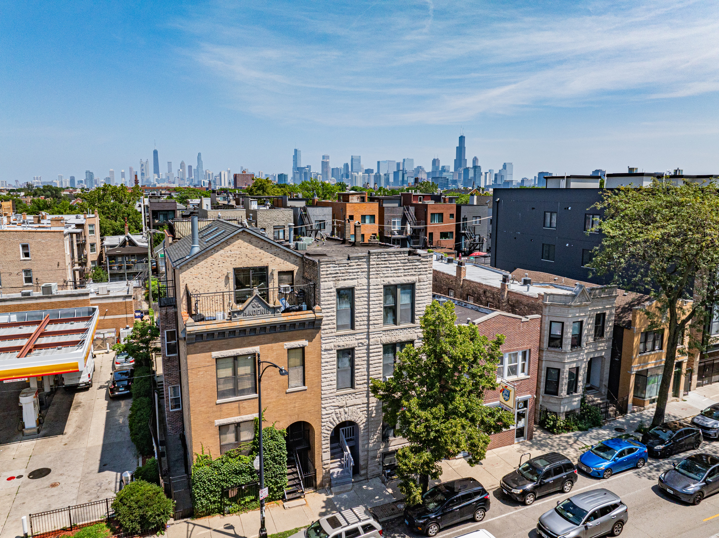 949 N Damen Avenue