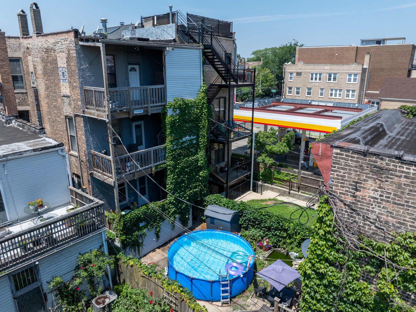 949 N Damen Avenue