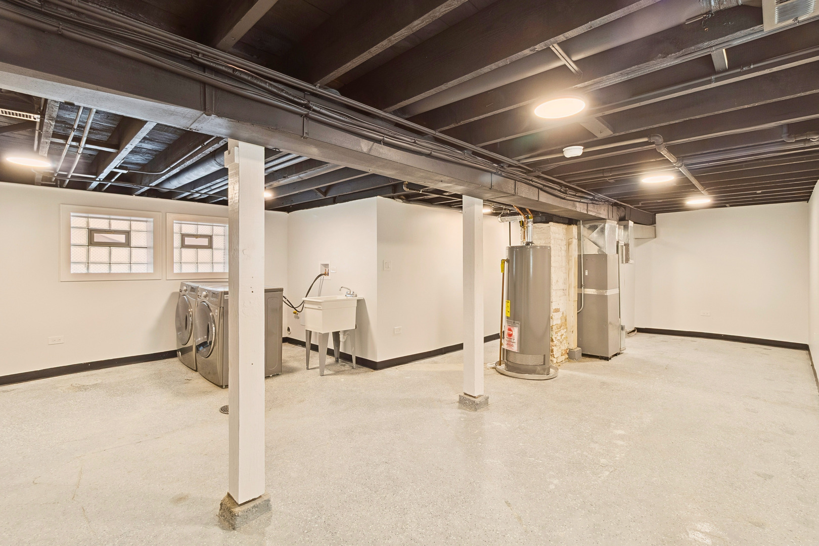 4718 W Addison Street