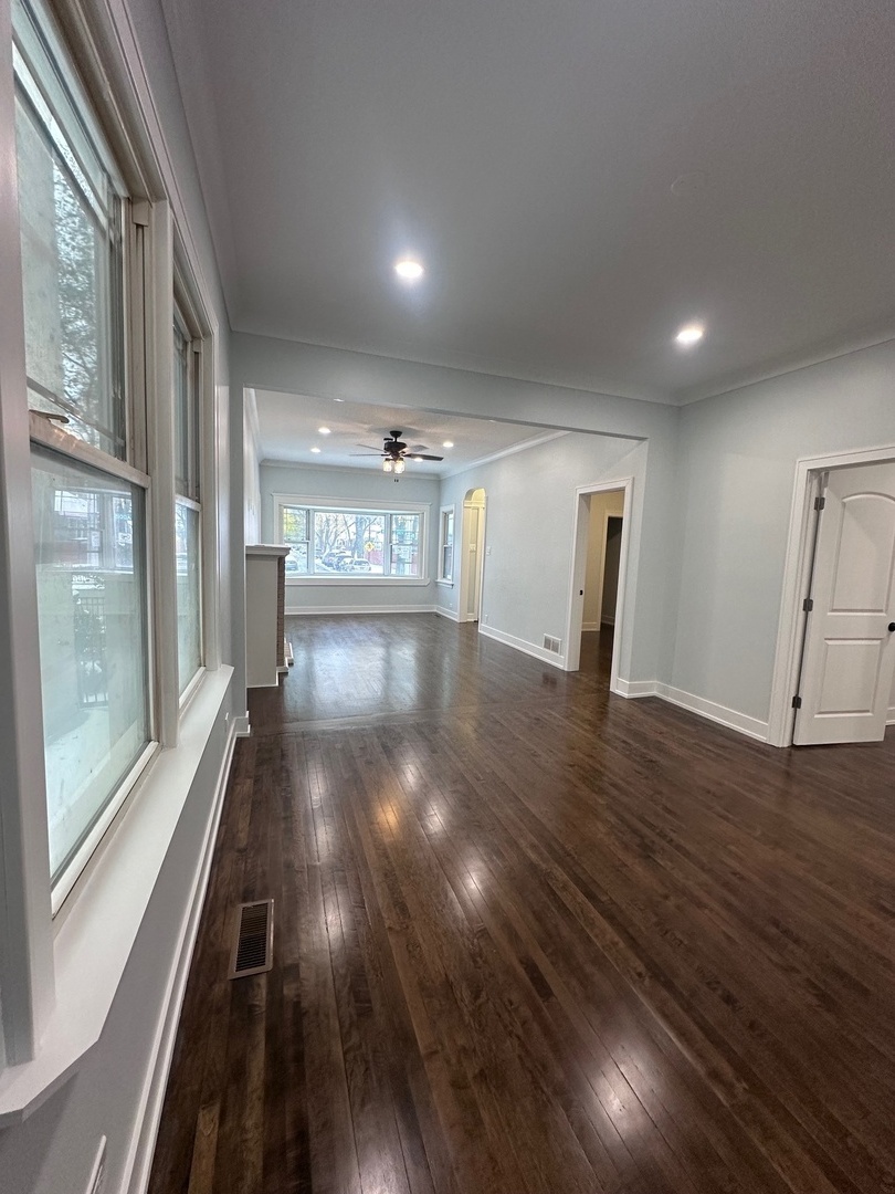 4718 W Addison Street