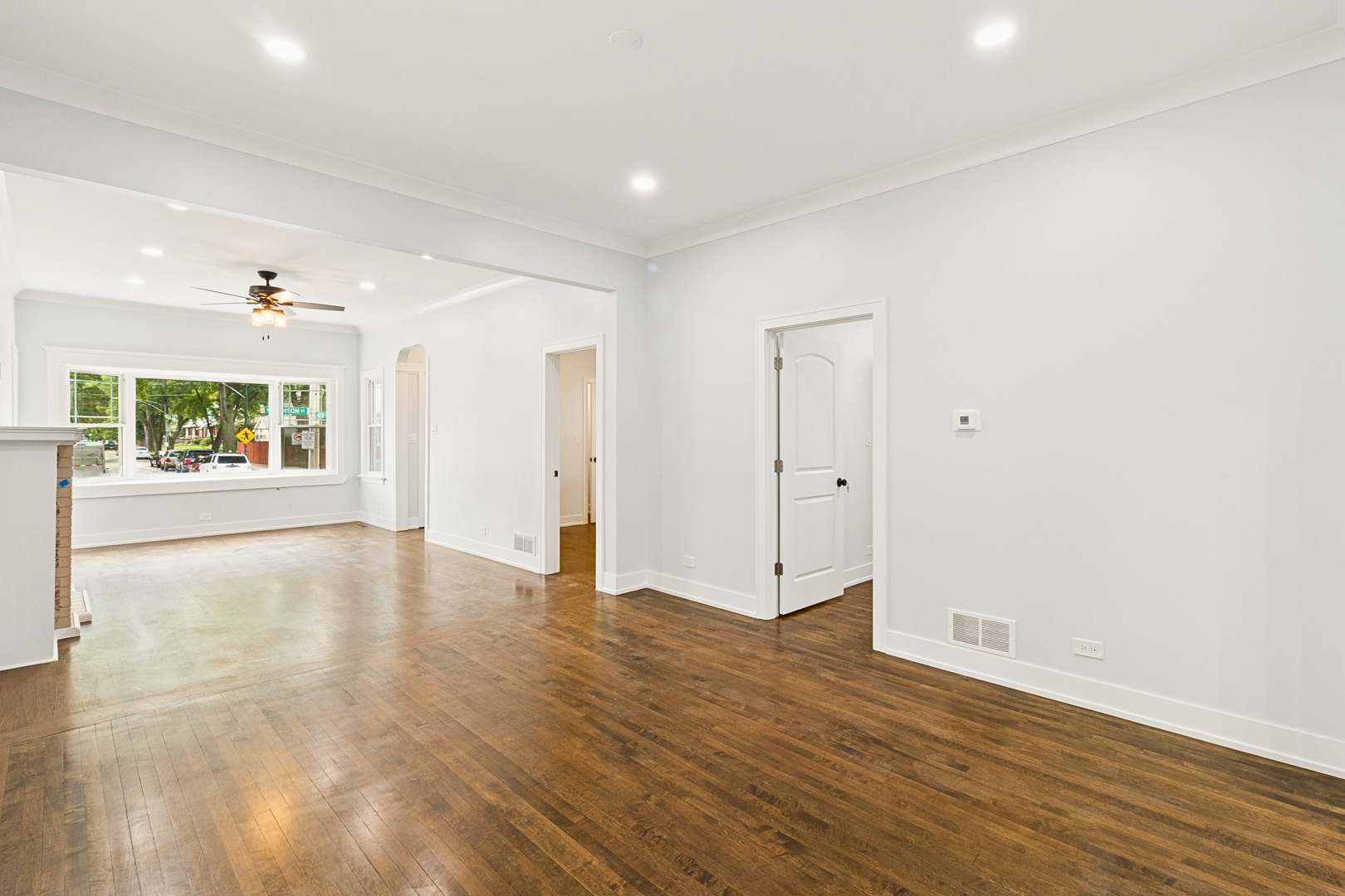 4718 W Addison Street