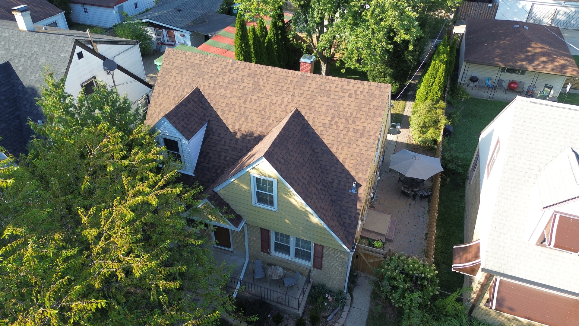 2321 Lee Street
