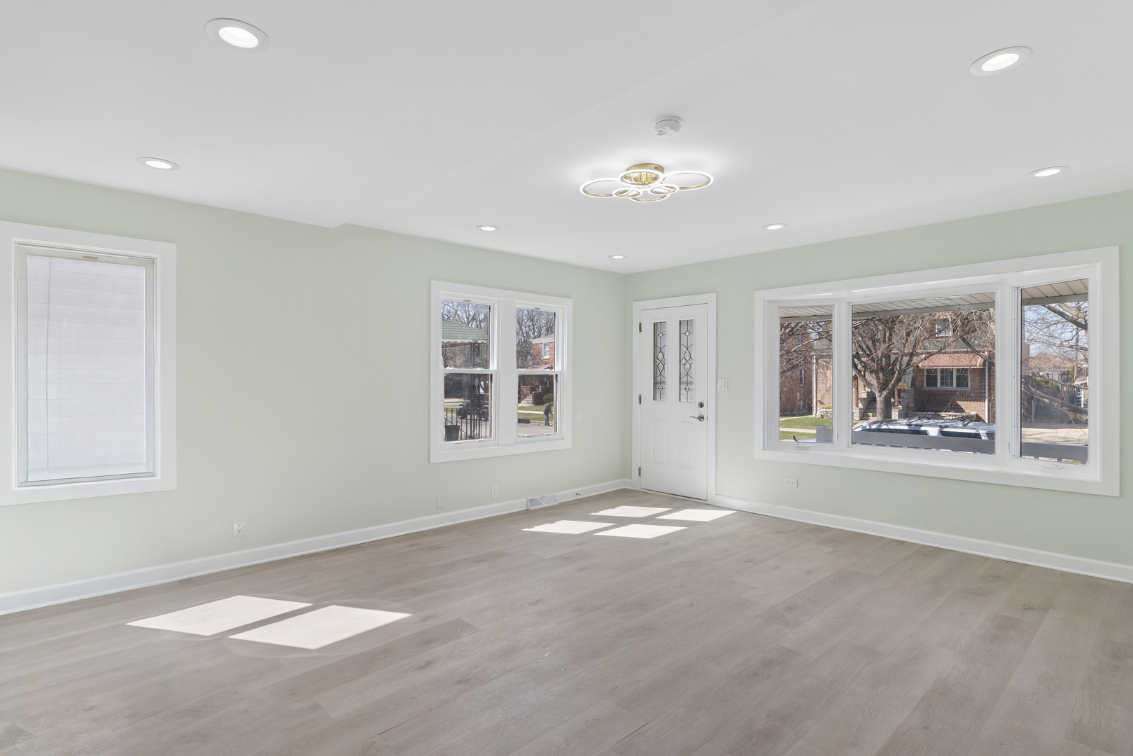 6347 S Kenneth Avenue