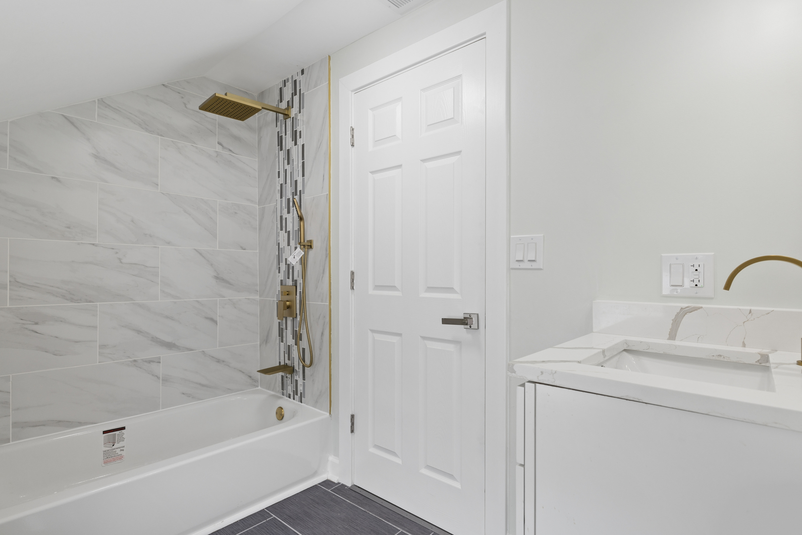 6347 S Kenneth Avenue