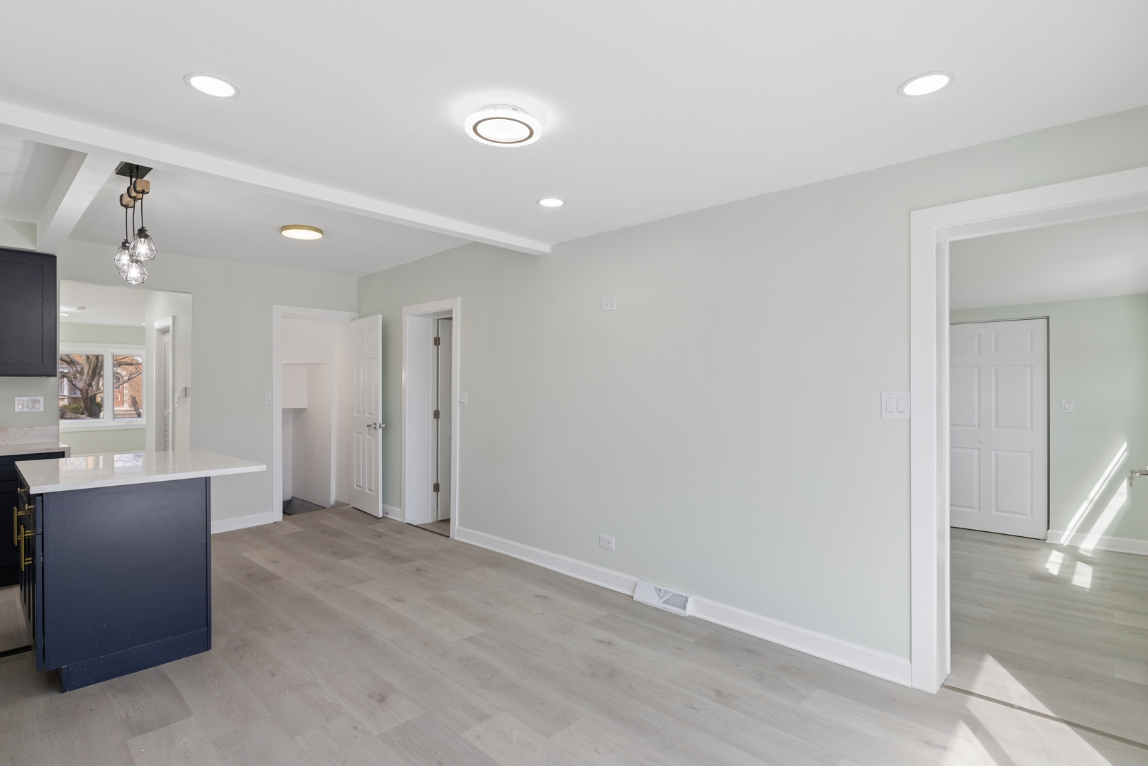 6347 S Kenneth Avenue