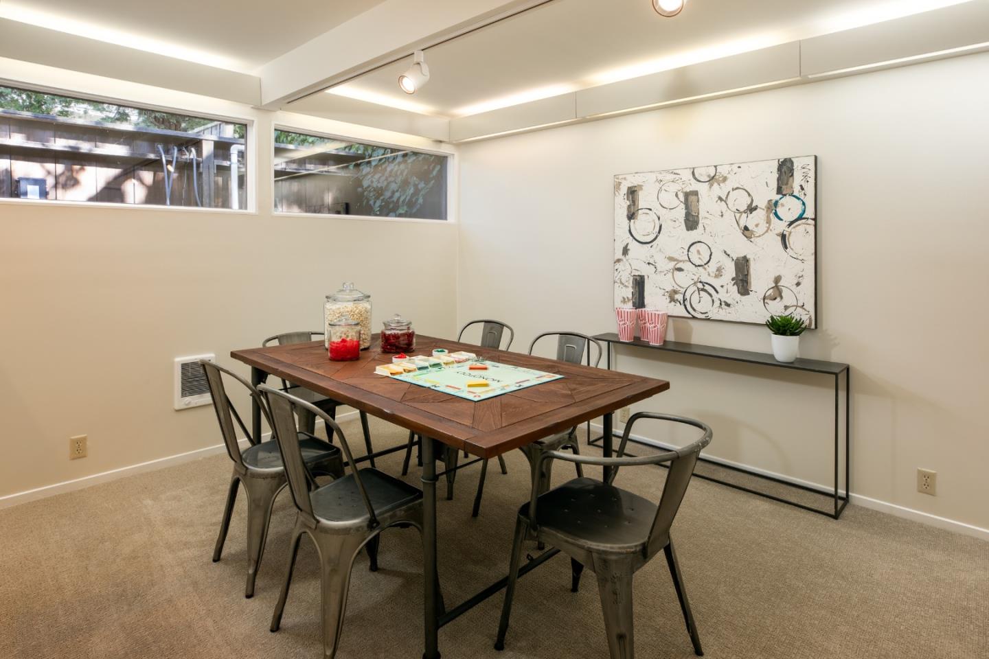 5 Arastradero RD