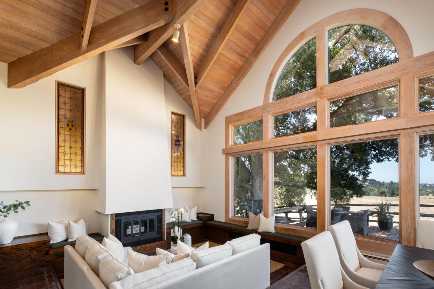 5 Arastradero RD