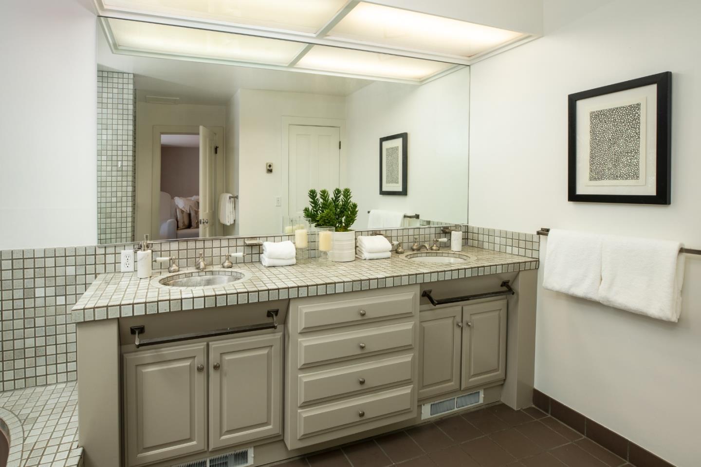 5 Arastradero RD