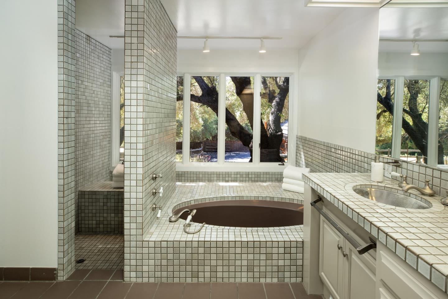 5 Arastradero RD