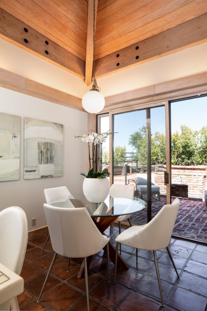 5 Arastradero RD