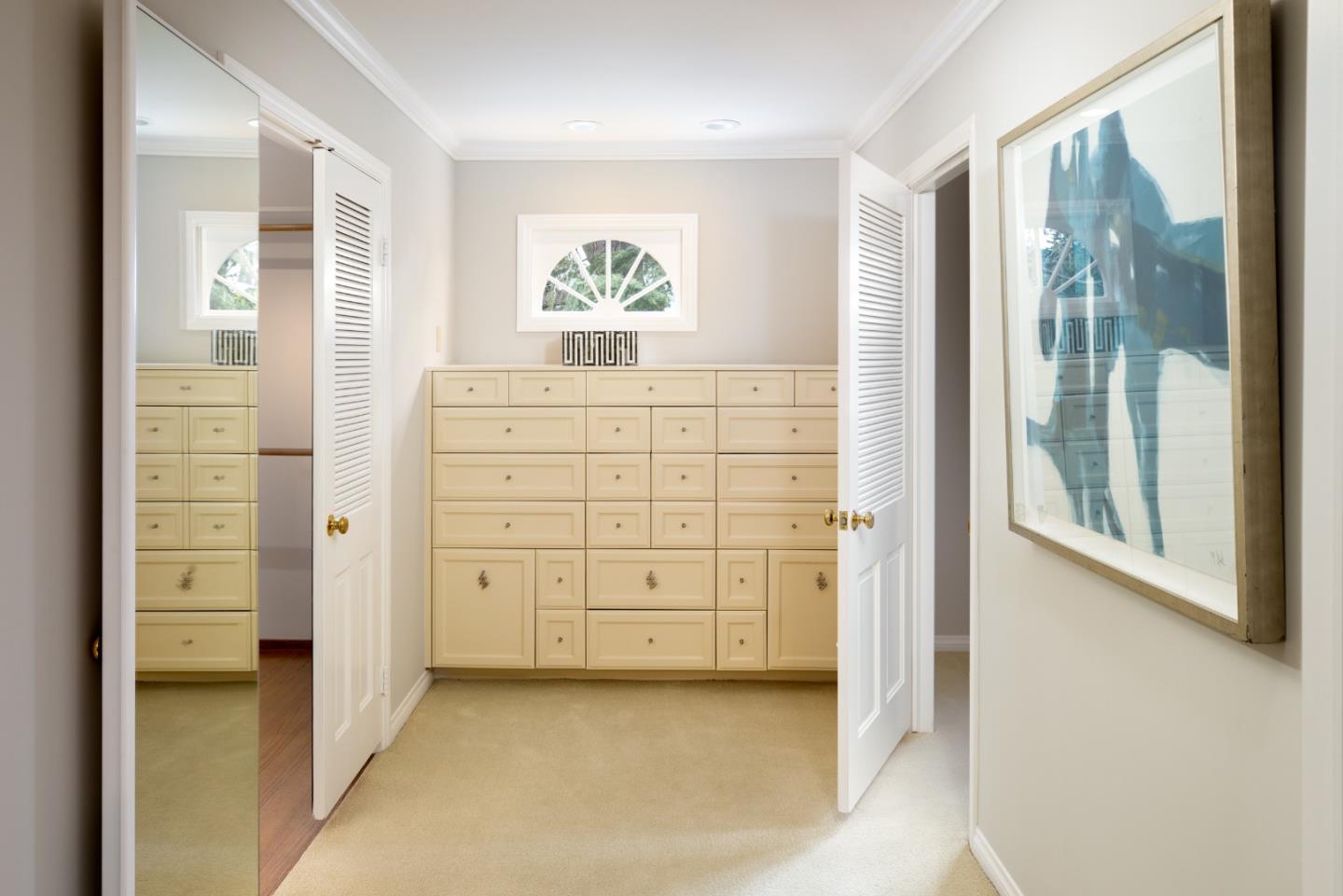 271 Stratford PL