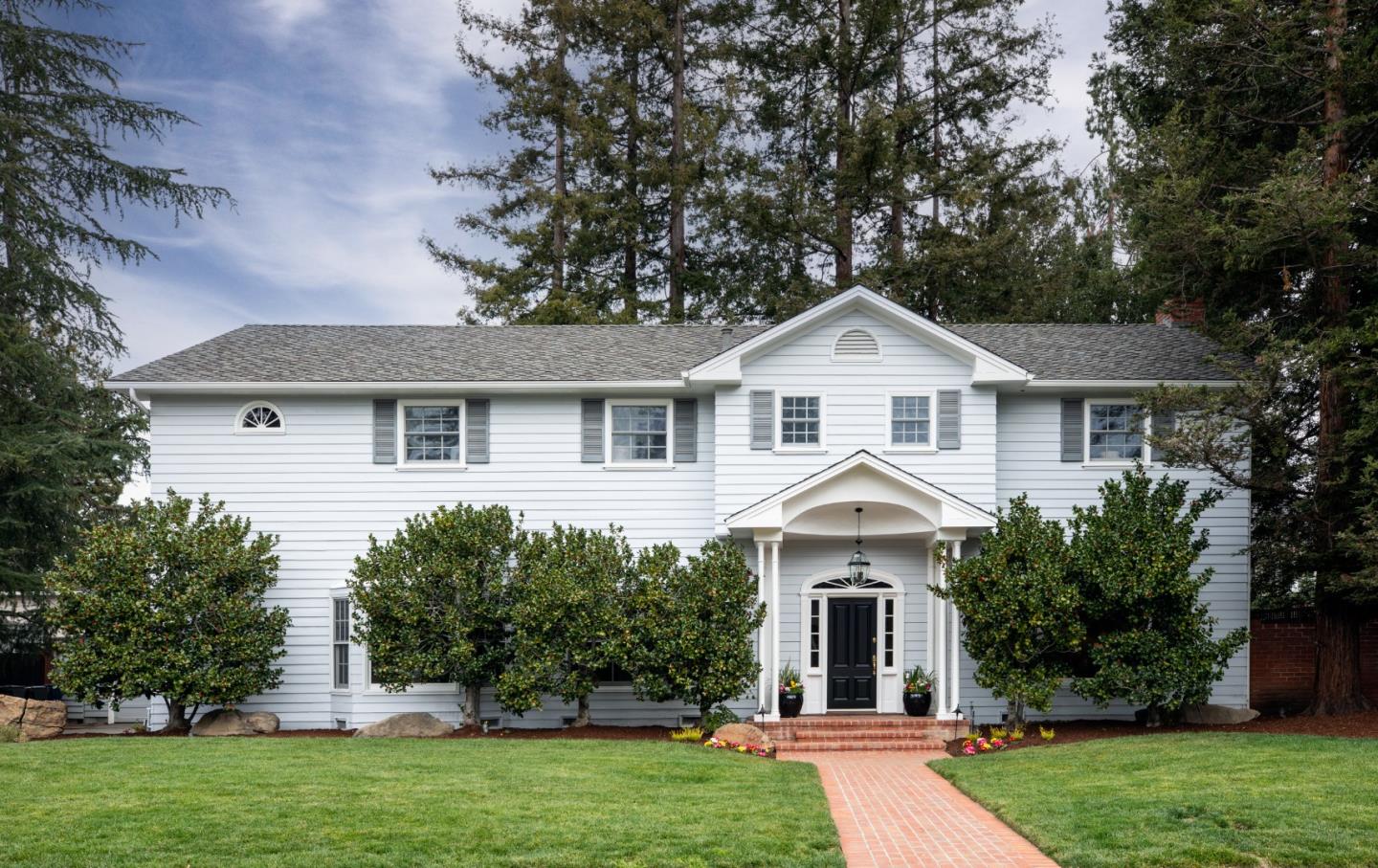 271 Stratford PL