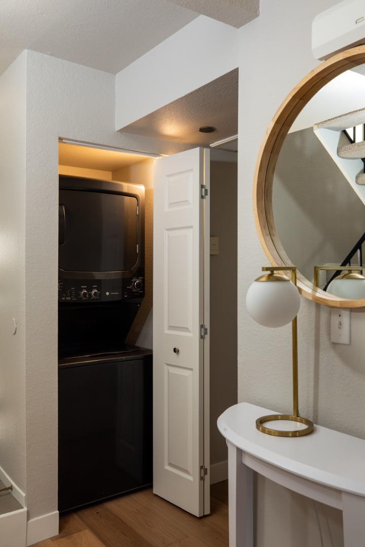 100 W El Camino Real 44