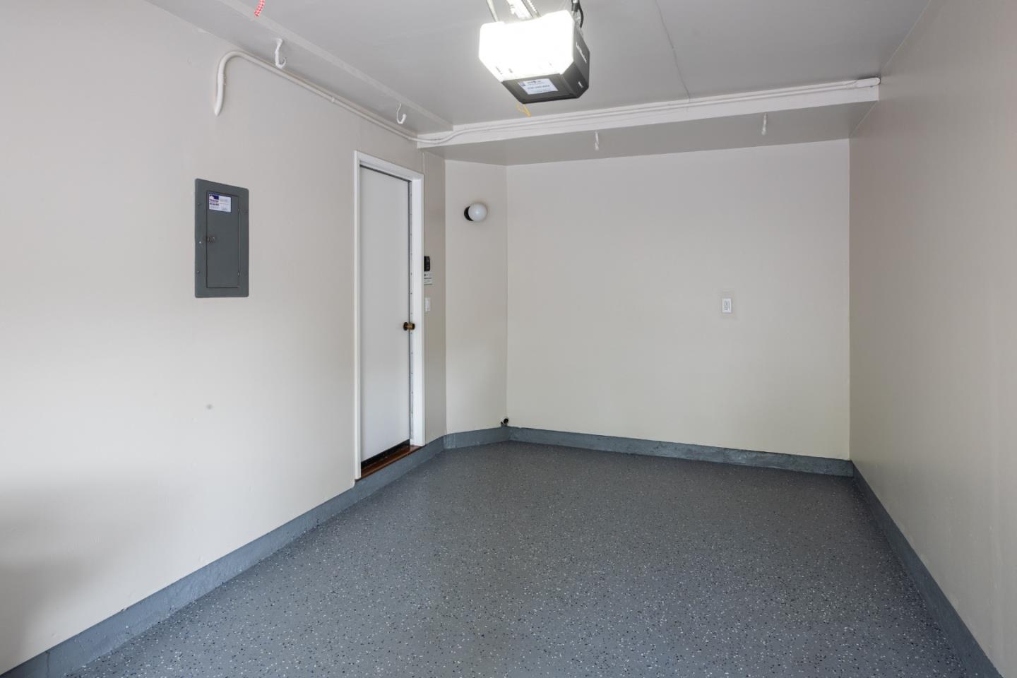 120 Amherst AVE