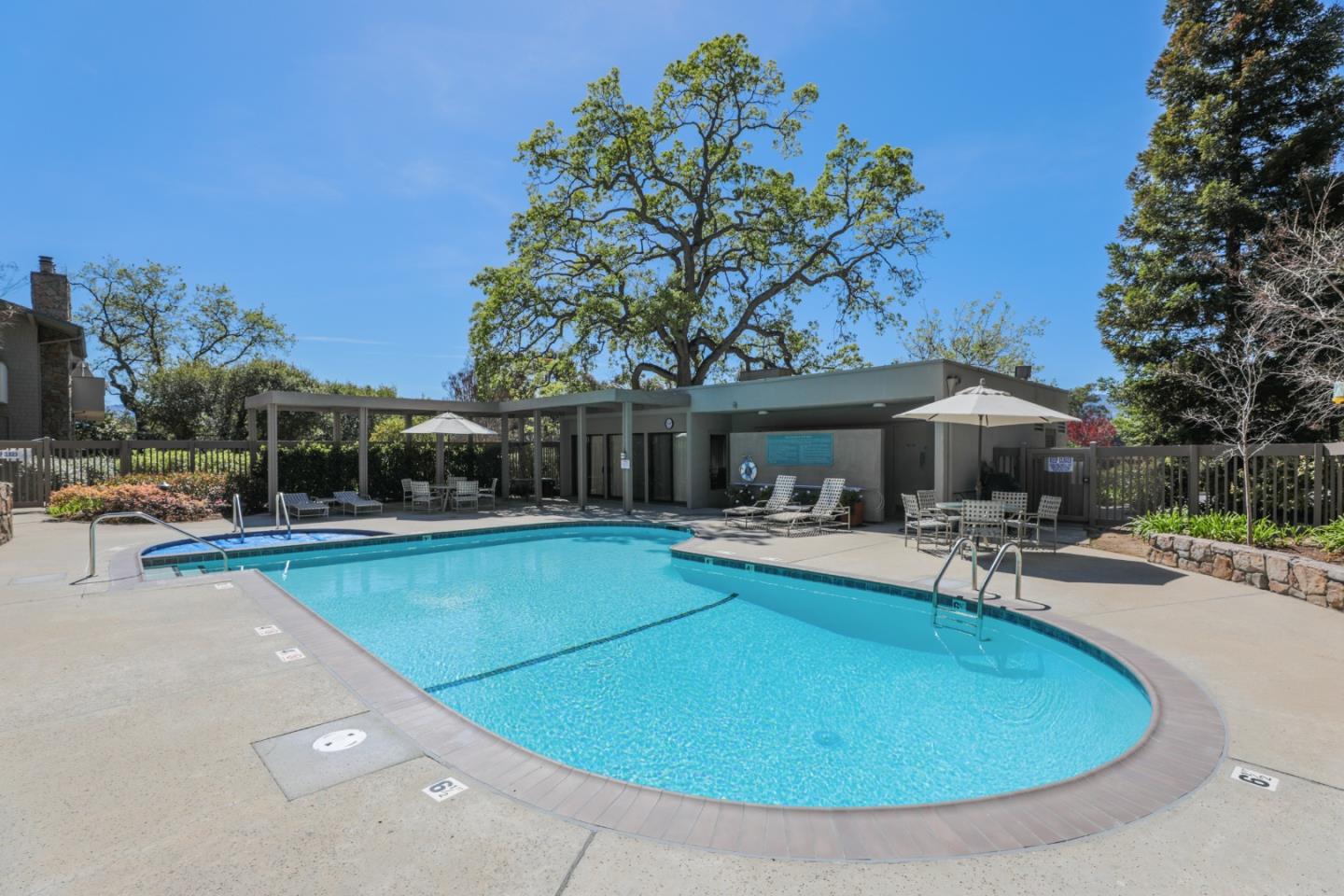 60 Mansion CT