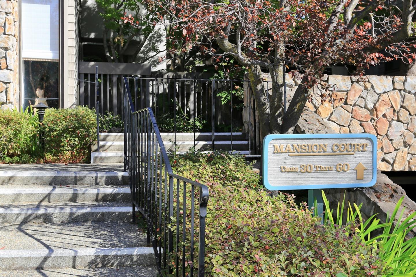 60 Mansion CT