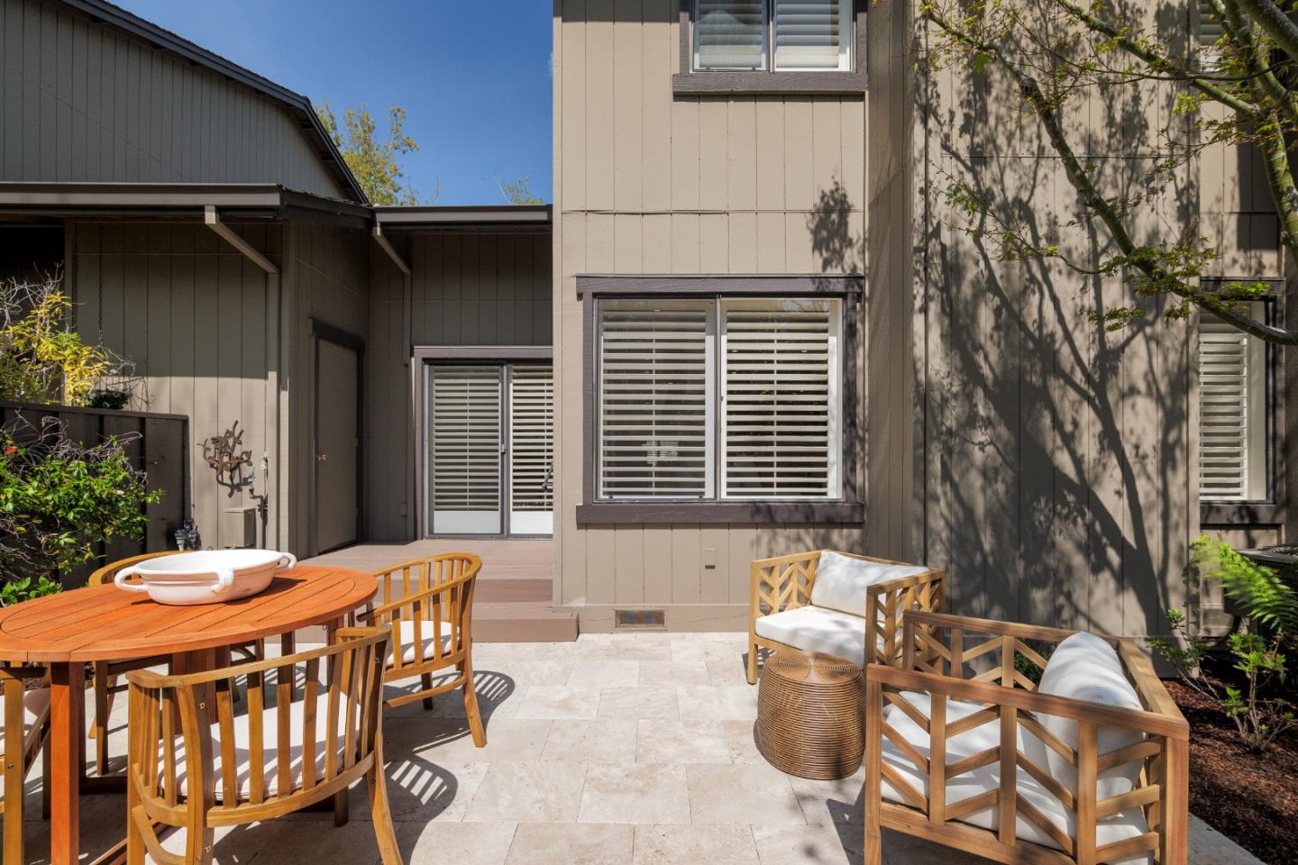 1274 Sharon Park DR