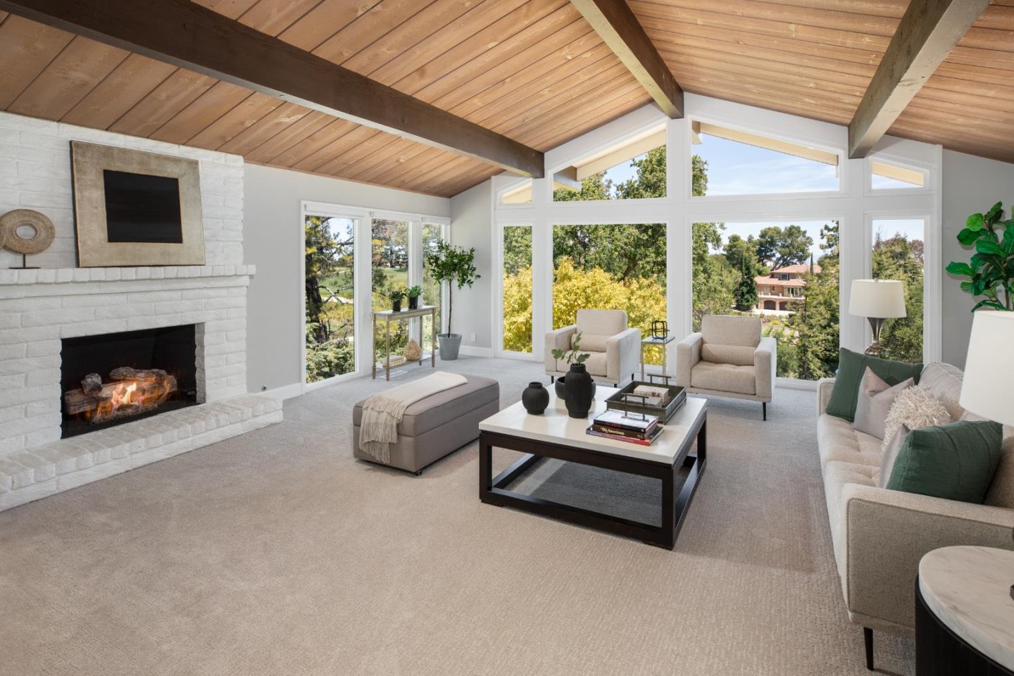 2957 Alexis DR