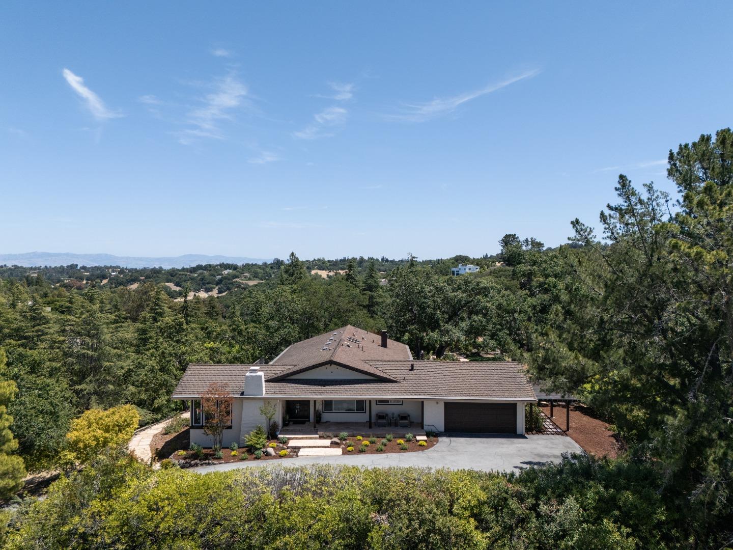2957 Alexis DR