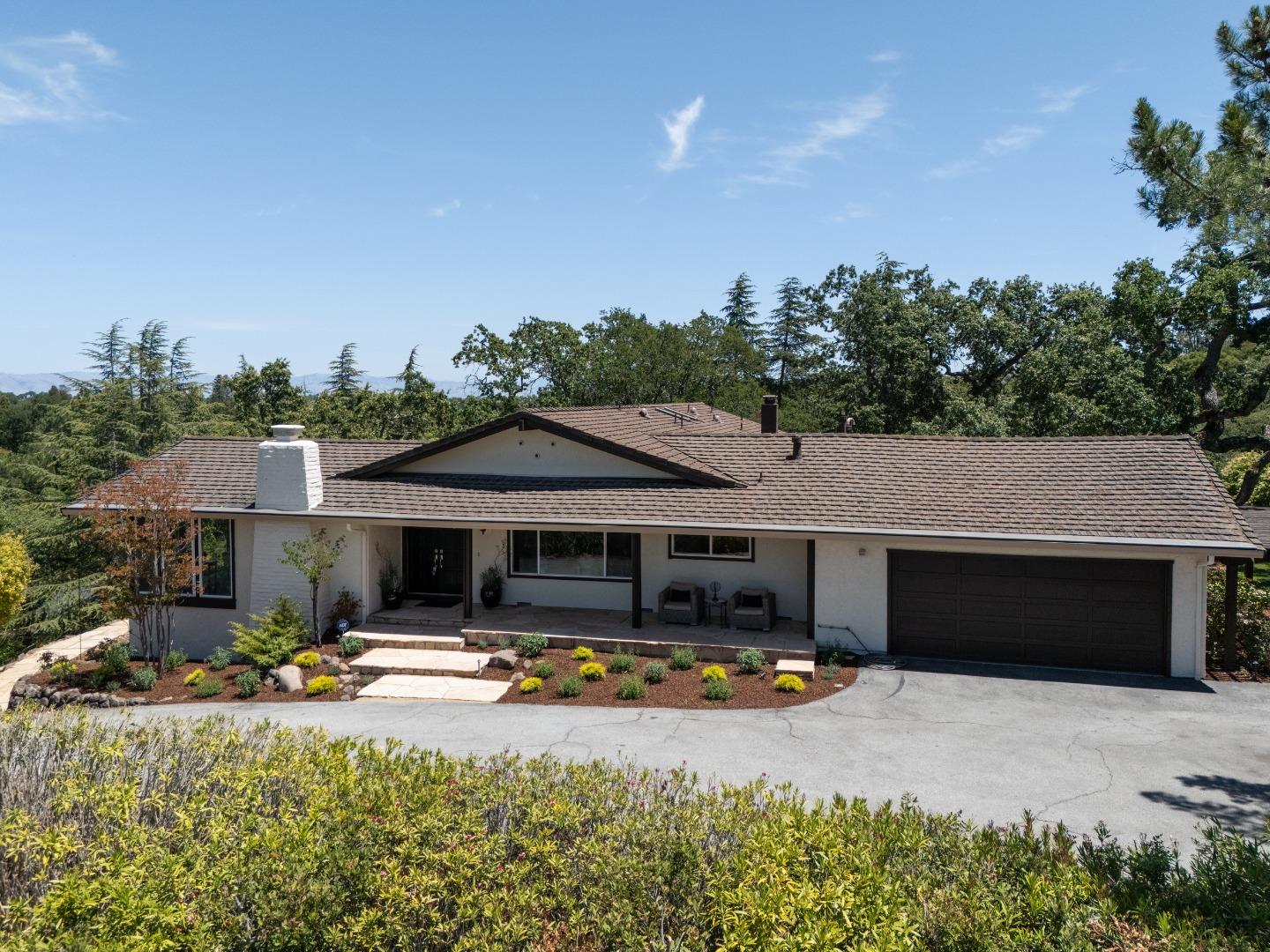 2957 Alexis DR
