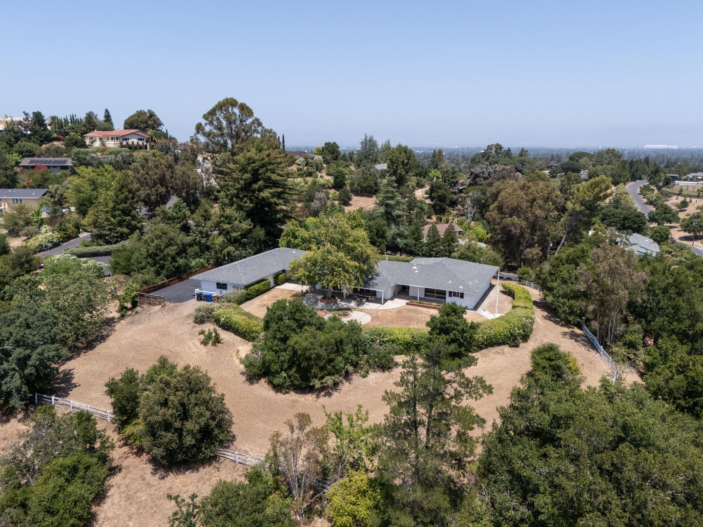 26666 Laurel LN