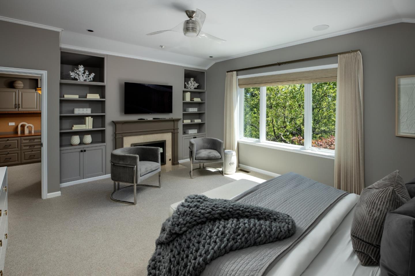 13801 Templeton Place