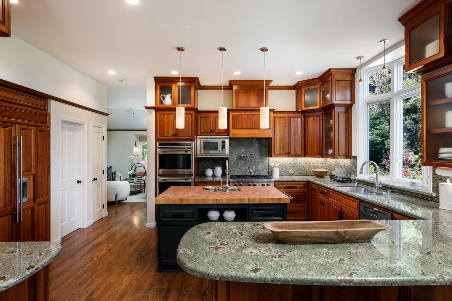 13801 Templeton Place