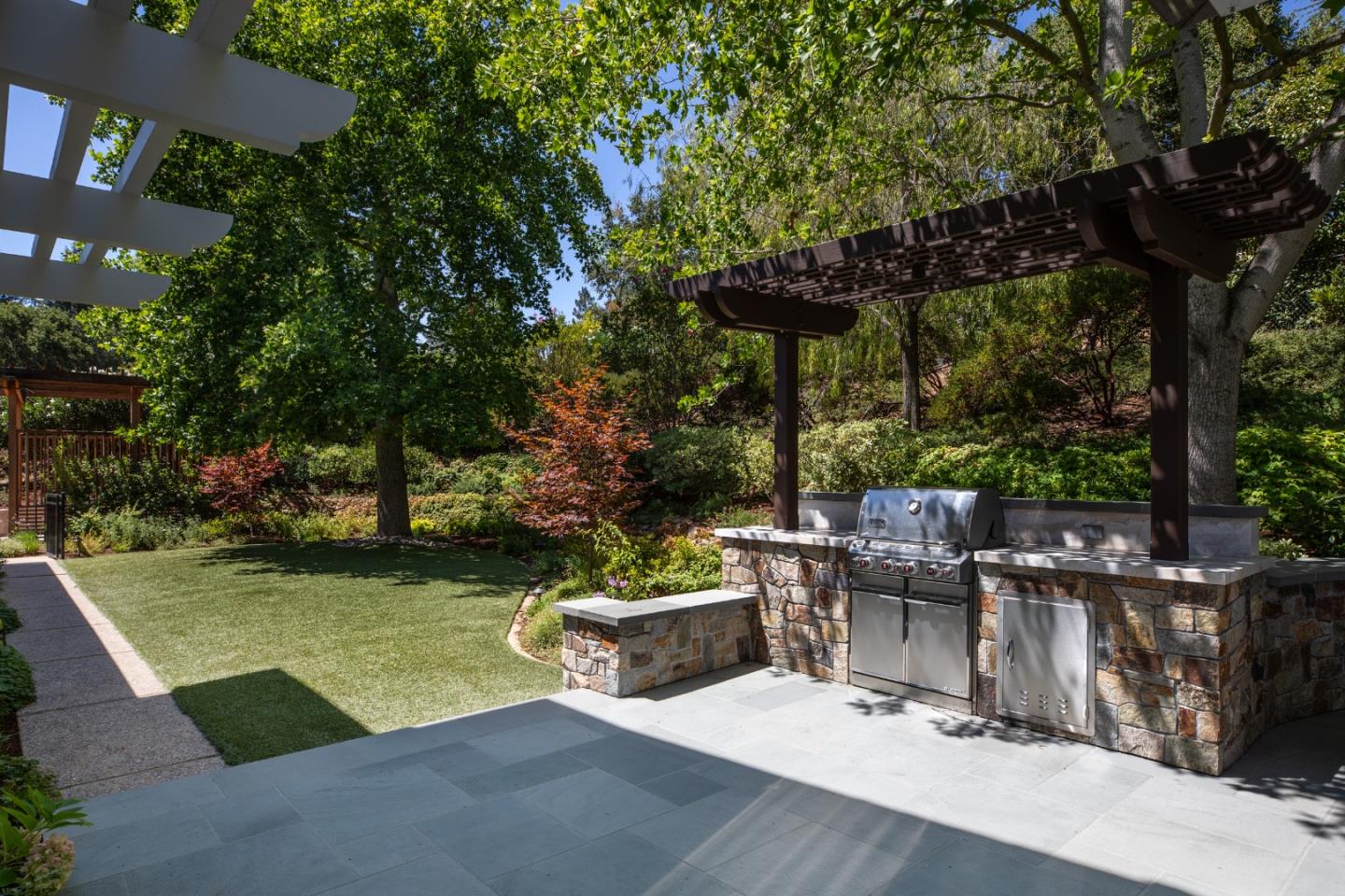 13801 Templeton Place