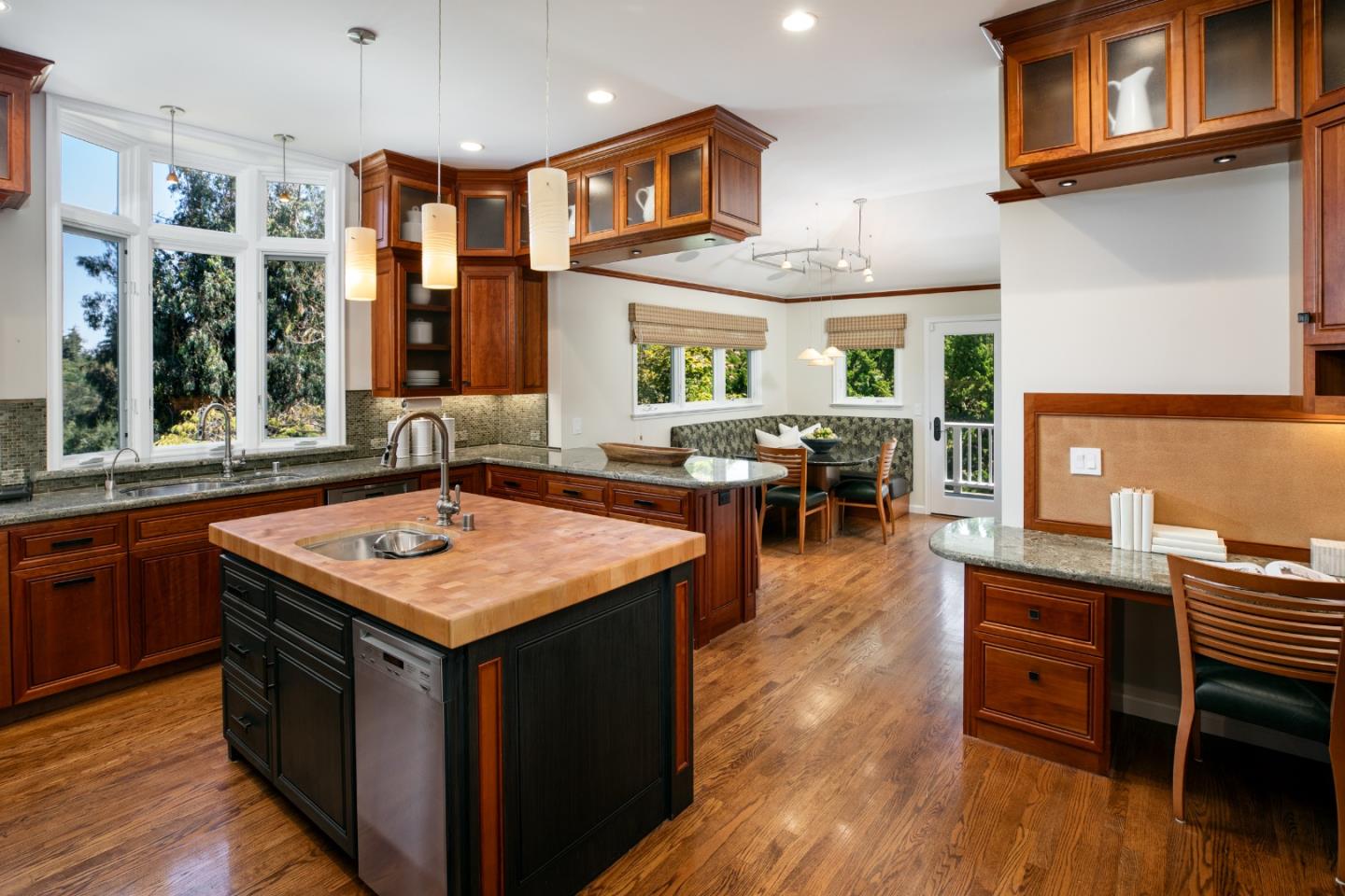 13801 Templeton Place