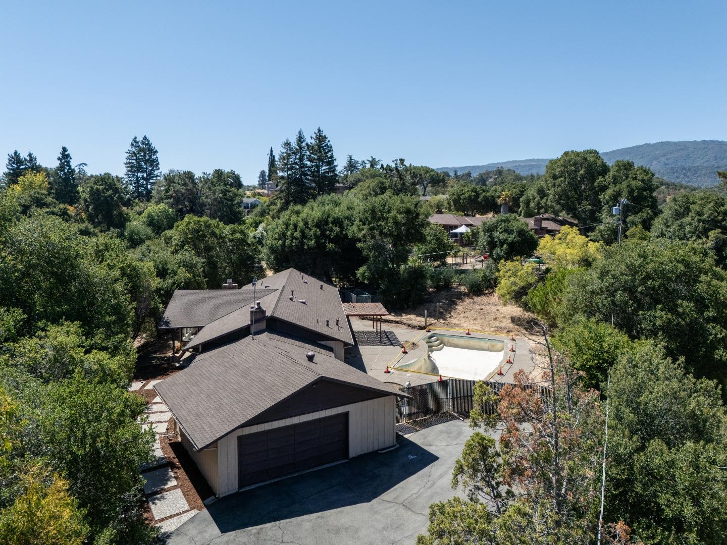 26792 Robleda Court