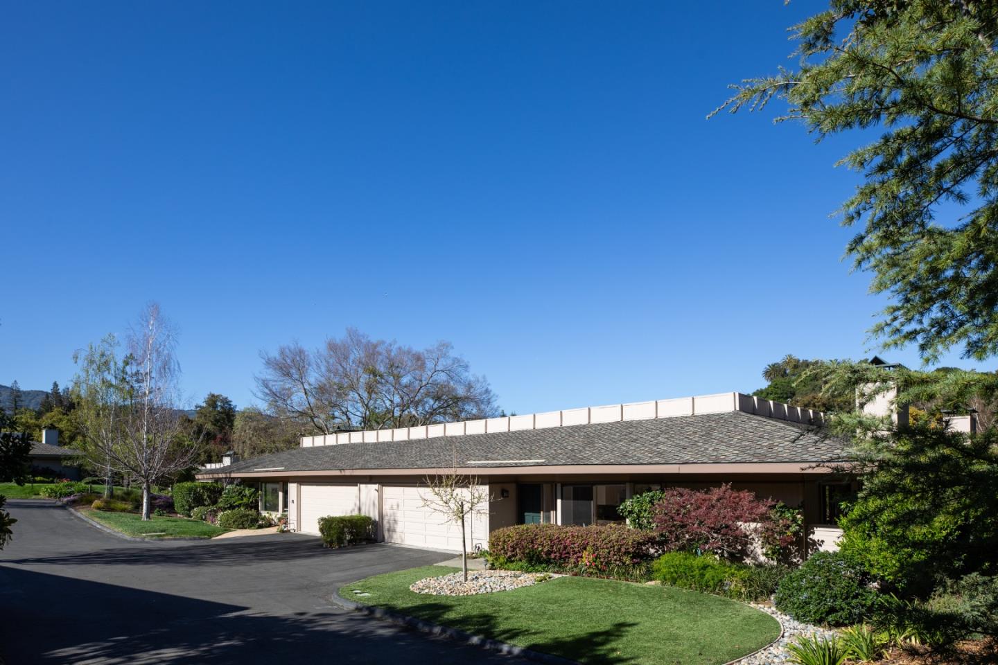71 Bay Tree Lane