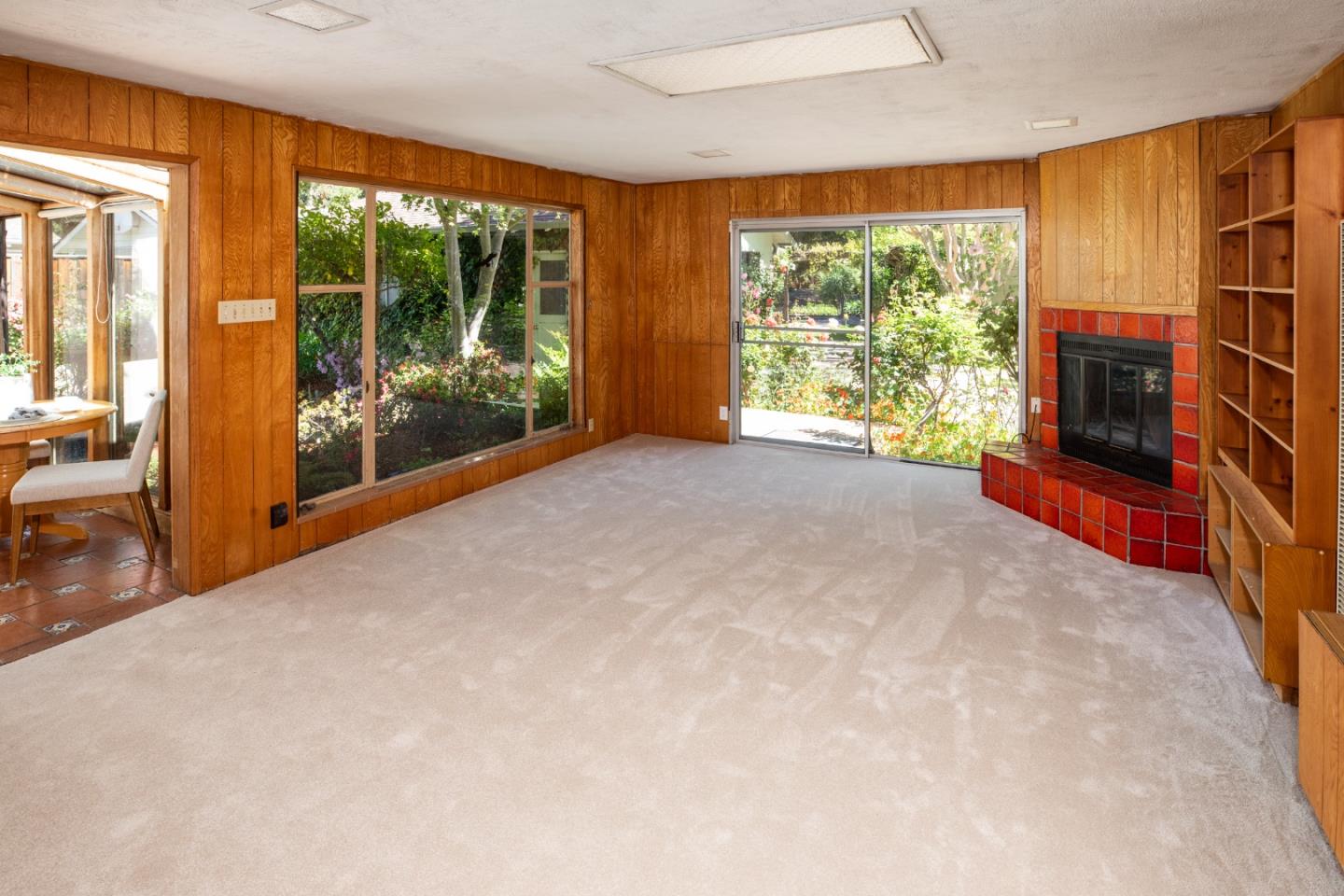 800 Loyola Drive