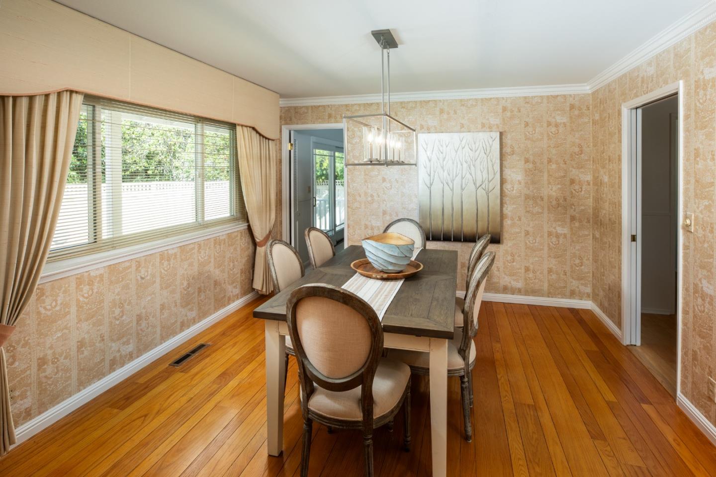 807 University Avenue