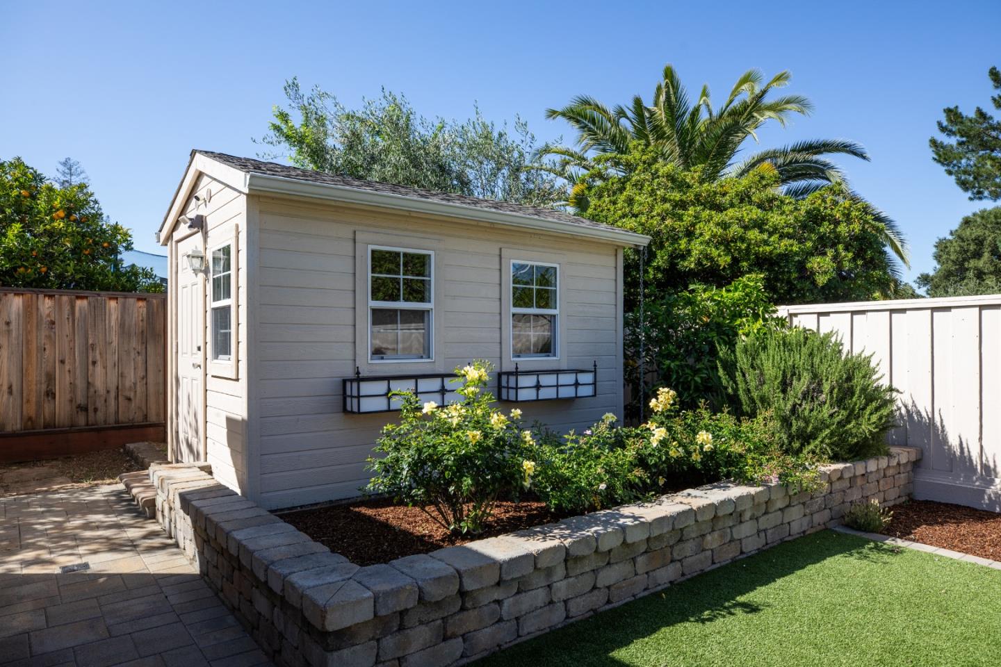 807 University Avenue