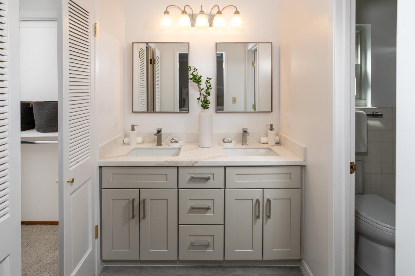 807 University Avenue