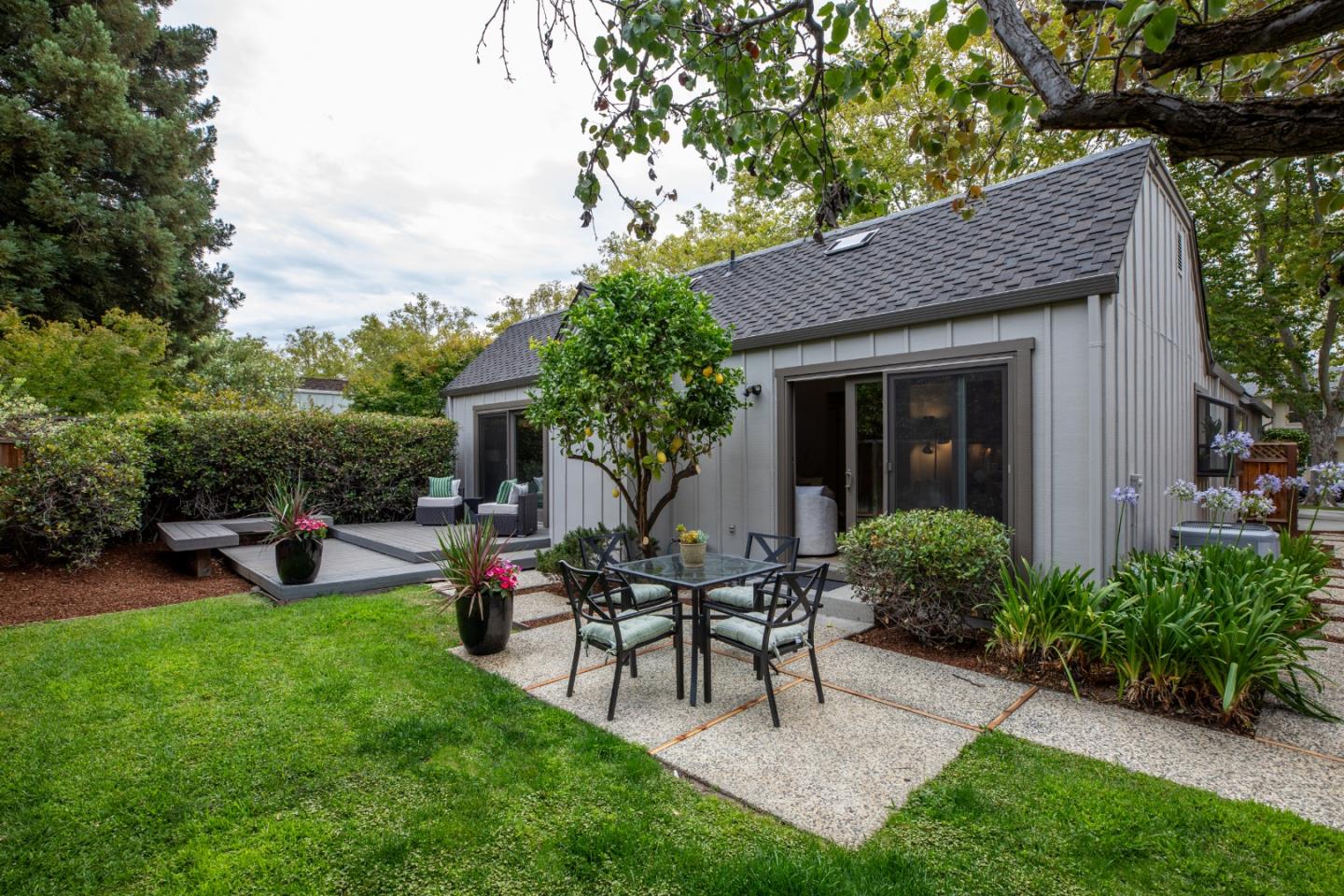 1116 Doyle PL