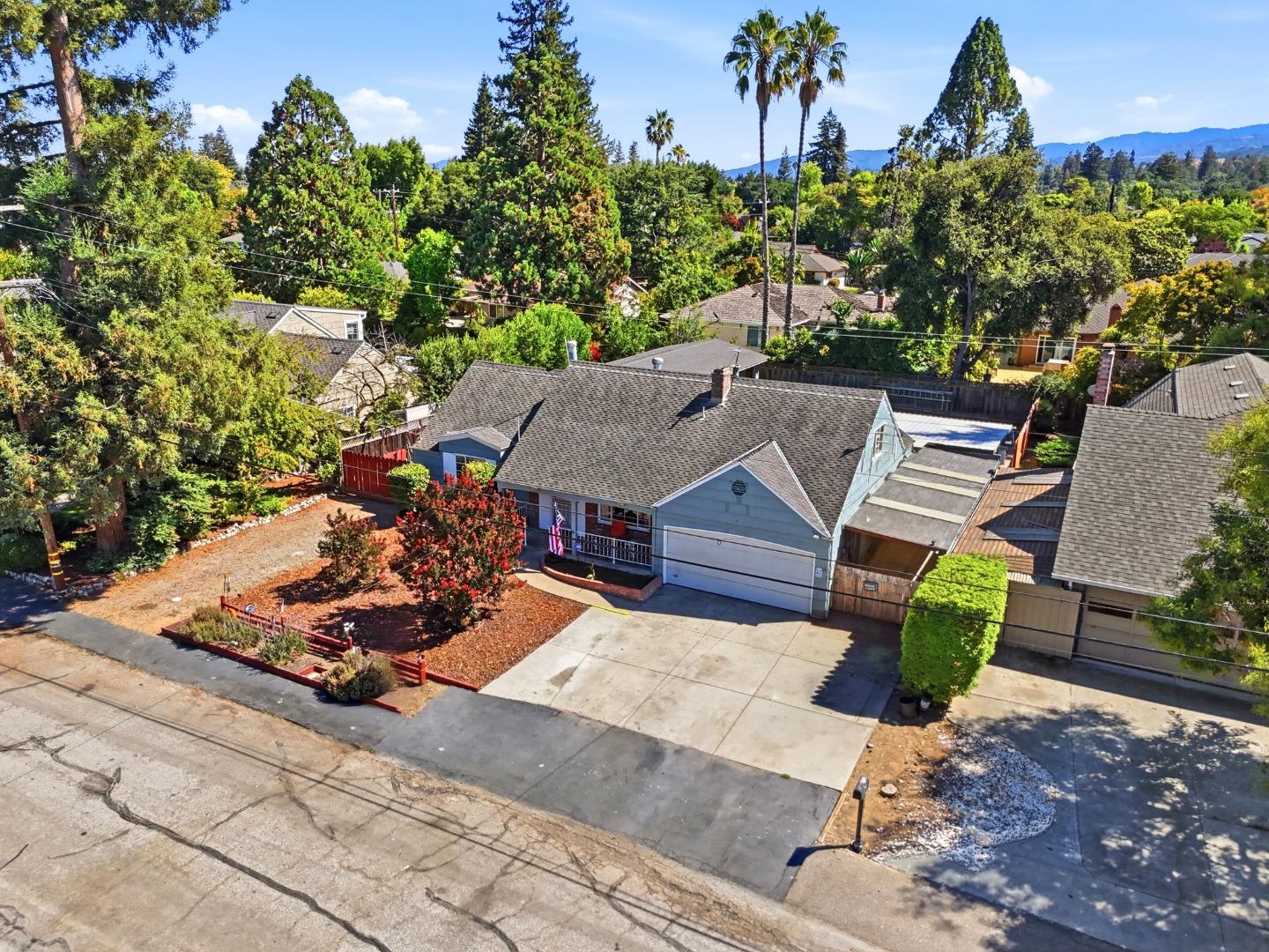 1466 Ben Roe DR