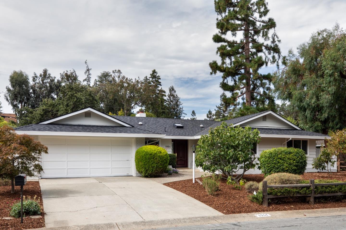 1964 Deodara DR