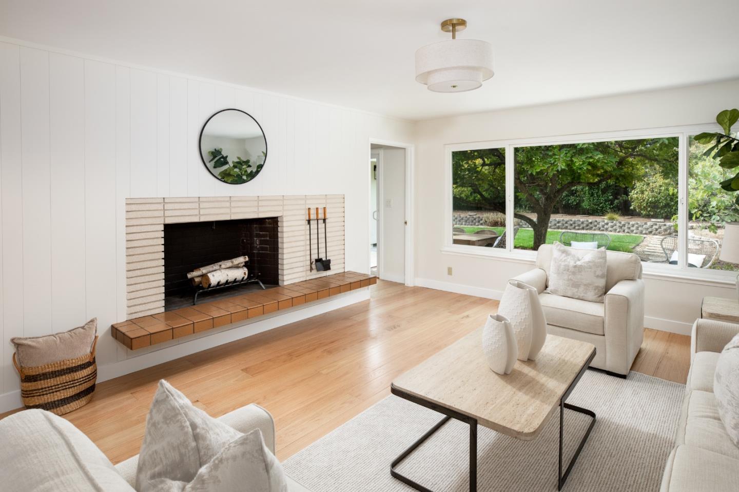 1964 Deodara DR