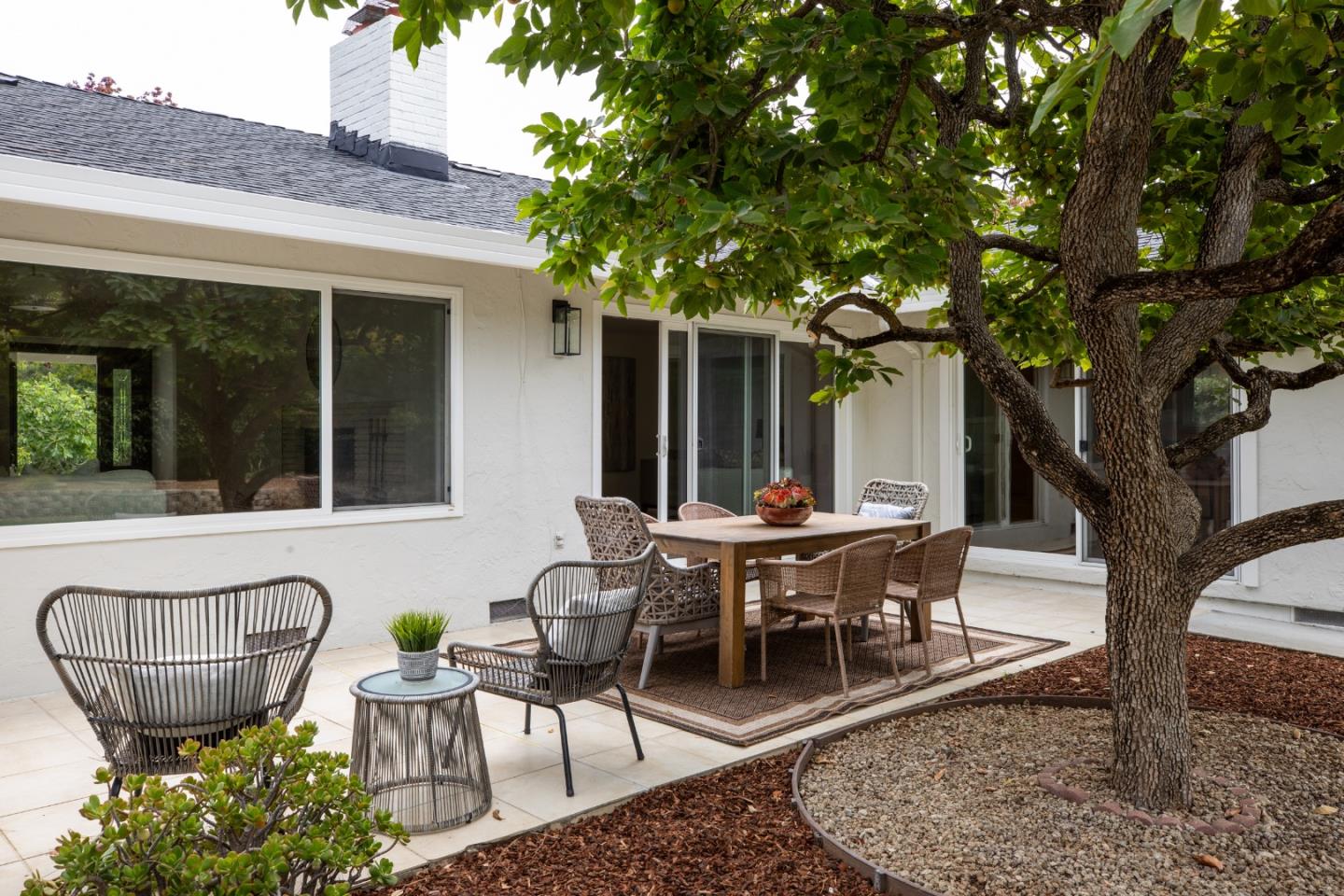 1964 Deodara DR